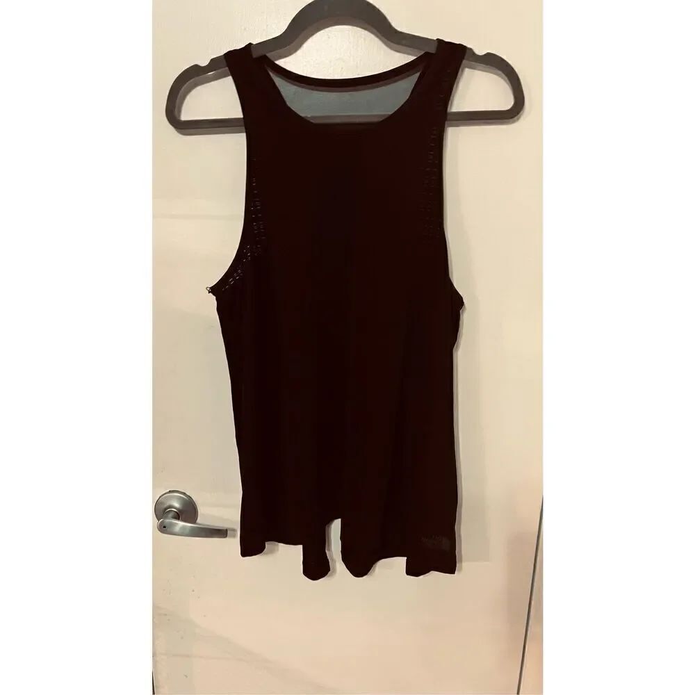 The North Face Flash Dry Lightweight Black Gym Workout Tank Top Size M